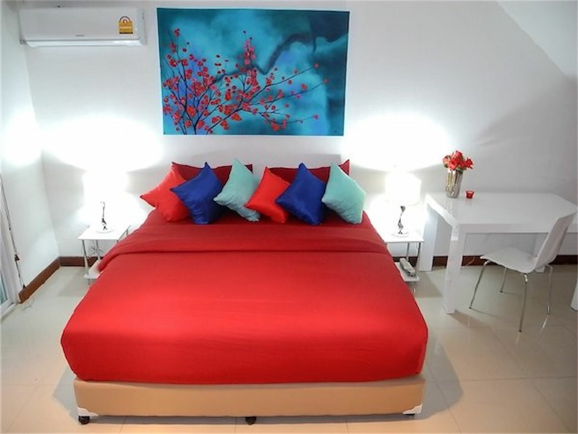 Sunrise 3 Bedrooms Modern Apartment In Nai Harn Rawai Exterior photo